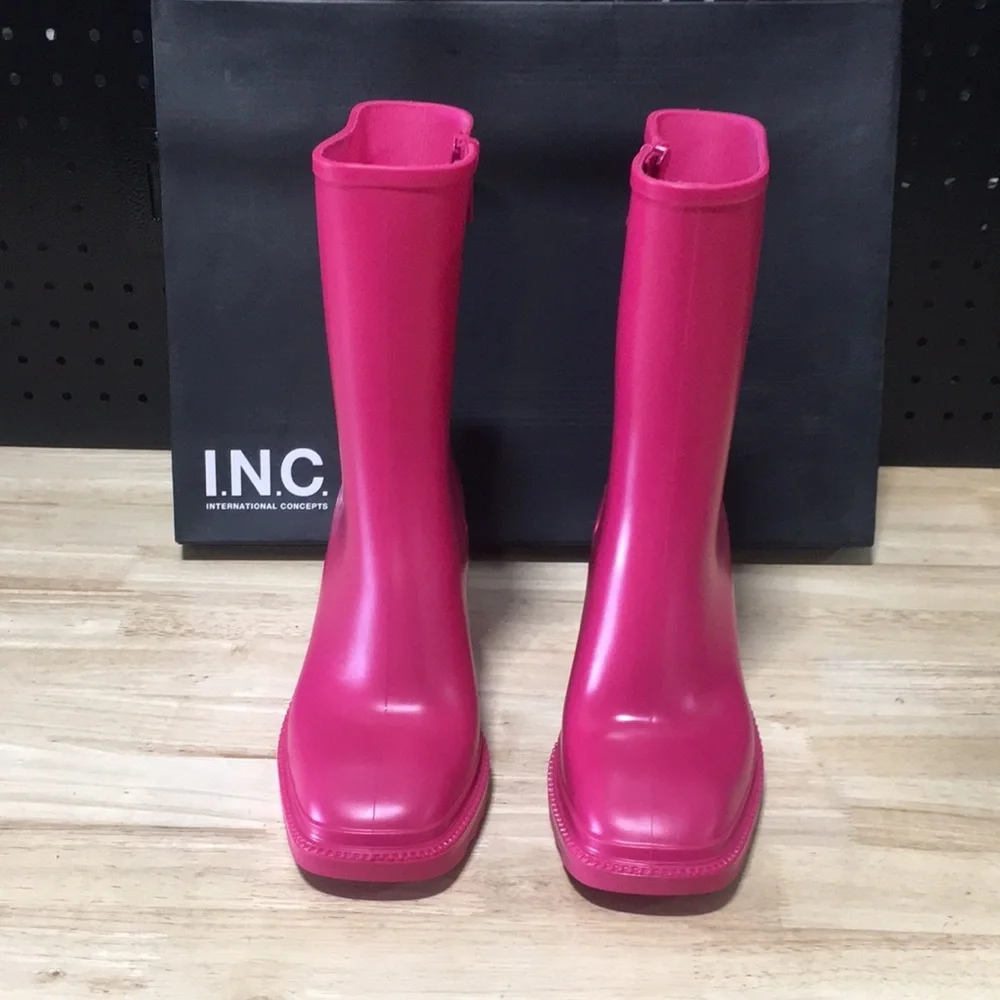 New WB Woman’s INC International Concepts Pink‎ Platform Rain Boots